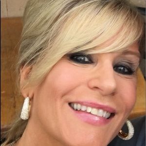 Meet your Posher, Robbyn